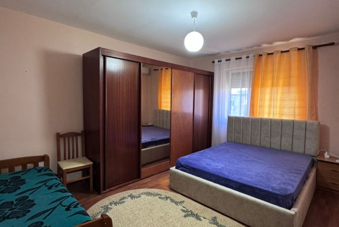 Shtepi me qera Apartament ne Tirane, 2+1, Mobilimi E mobiluar, Pagesa 45,000  Leke.