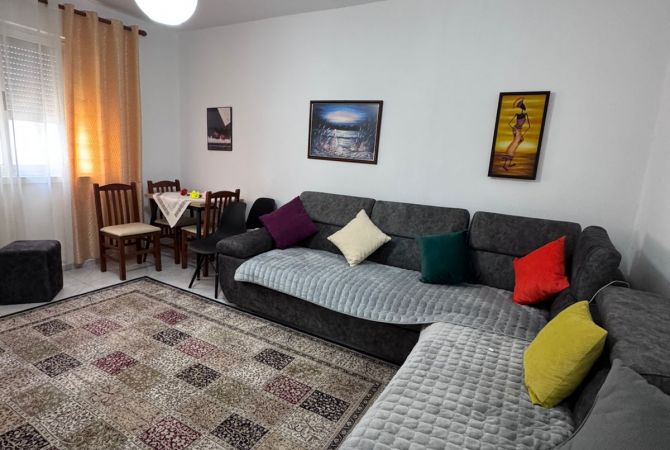 Shtepi me qera 2+1 ne Tirane - 45,000 Leke