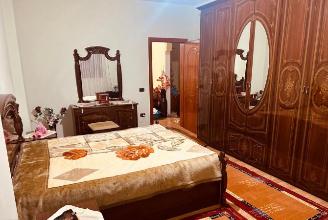 Shtepi me qera Apartament ne Tirane, 2+1, Mobilimi E mobiluar, Pagesa 390  Euro.