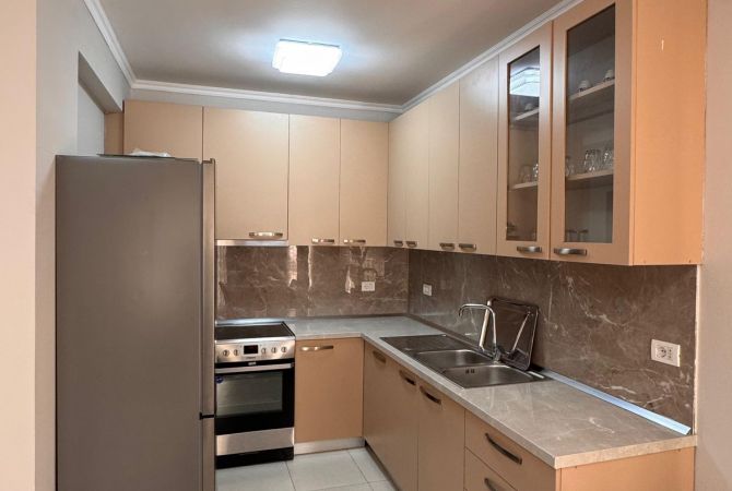 Shtepi me qera Apartament ne Tirane, 2+1, Mobilimi E mobiluar, Pagesa 750  Euro.