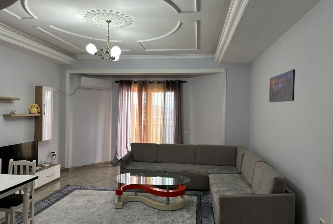 Shtepi me qera Apartament ne Tirane, 1+1, Mobilimi E mobiluar, Pagesa 450  Euro.