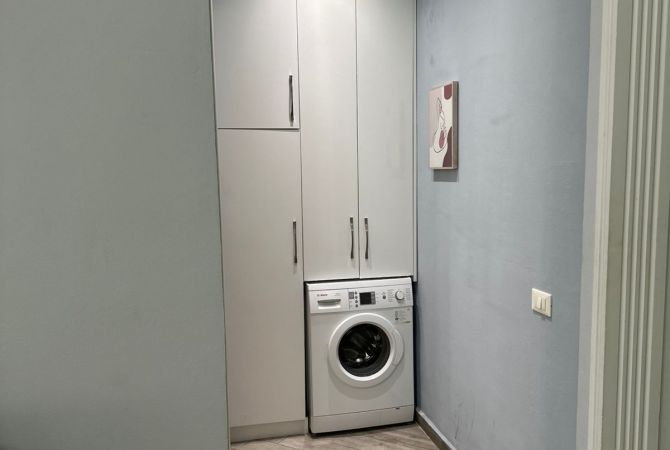 Shtepi me qera Apartament ne Tirane, 1+1, Mobilimi E mobiluar, Pagesa 450  Euro.
