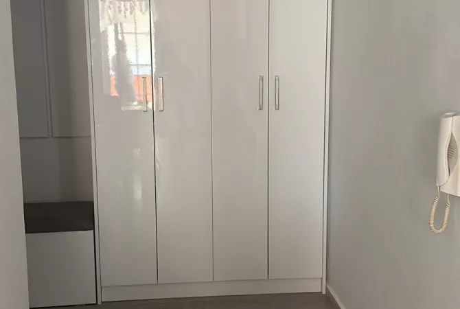 Shtepi me qera Apartament ne Tirane, 2+1, Mobilimi E mobiluar, Pagesa 55,000  Leke.