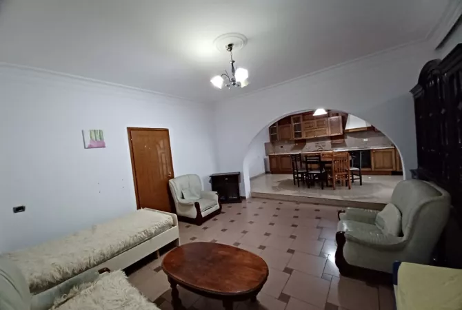 Casa in affitto 3+1 a Tirana - 35,000 Leke