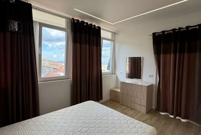 Shtepi me qera 2+1 ne Tirane - 550 Euro