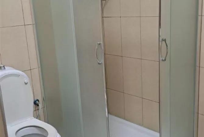 Shtepi me qera 1+1 ne Tirane - 48,000 Leke