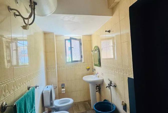 Casa in affitto 2+1 a Tirana - 70,000 Leke