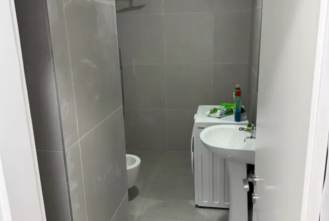 Shtepi me qera Apartament ne Tirane, 1+1, Mobilimi E mobiluar, Pagesa 70,000  Leke.