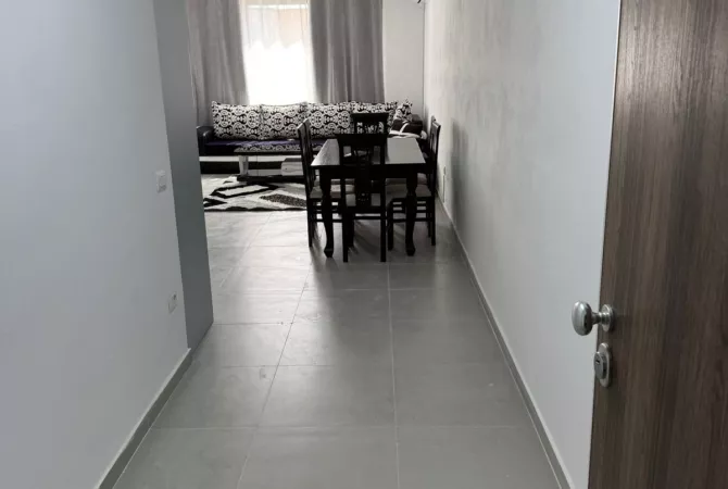 Shtepi me qera Apartament ne Tirane, 1+1, Mobilimi E mobiluar, Pagesa 70,000  Leke.