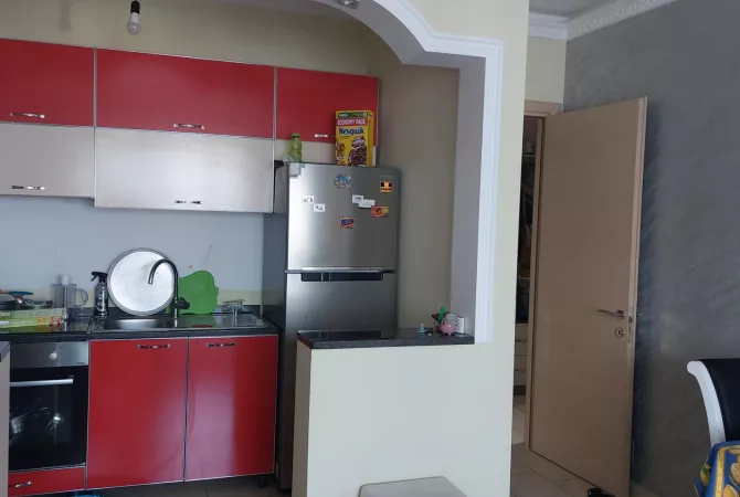 Shtepi me qera Apartament ne Tirane, 2+1, Mobilimi E mobiluar, Pagesa 550  Euro.