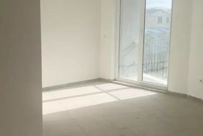 Apartment for rent in Tirana 1+1, Emty