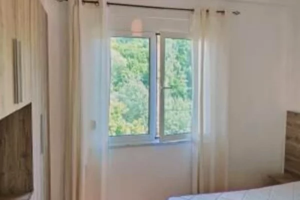 Shtepi me qera 1+1 ne Tirane - 480 Euro