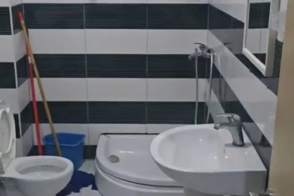 Shtepi me qera 1+1 ne Tirane - 40,000 Leke