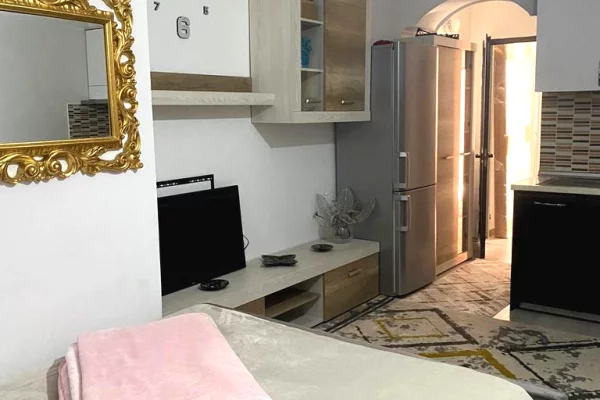 Casa in affitto Garsoniere a Tirana - 30,000 Leke