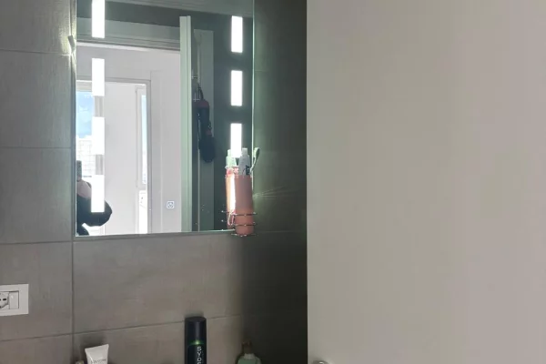 Shtepi me qera Apartament ne Tirane, 2+1, Mobilimi E mobiluar, Pagesa 43,000  Leke.