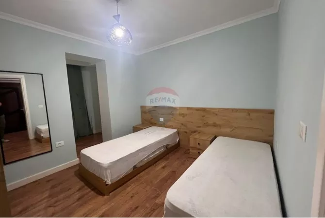 Shtepi me qera 2+1 ne Tirane - 750 Euro