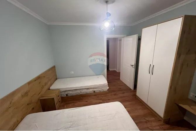 Shtepi me qera 2+1 ne Tirane - 750 Euro