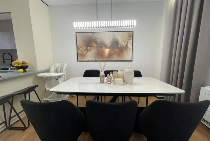 Shtepi ne shitje Apartament ne Tirane, 2+1, Mobilimi E mobiluar, Pagesa 360,000  Euro.