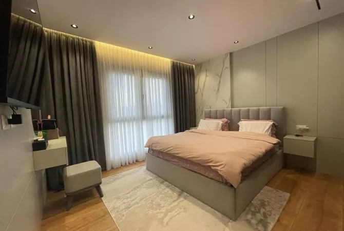 Shtepi ne shitje Apartament ne Tirane, 2+1, Mobilimi E mobiluar, Pagesa 360,000  Euro.