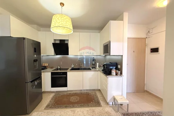 Shtepi ne shitje Apartament ne Tirane, 2+1, Mobilimi E mobiluar, Pagesa 232,000  Euro.
