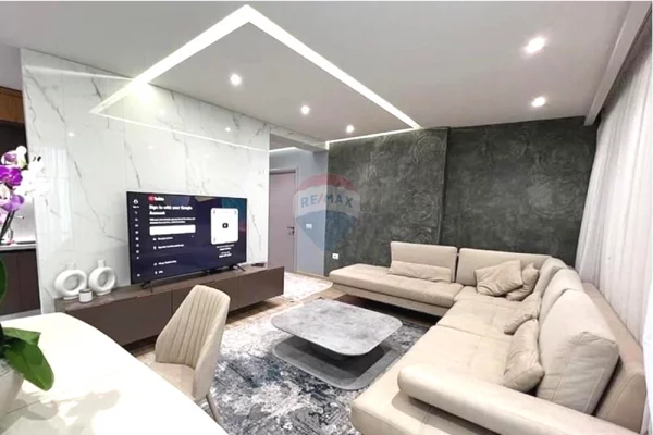 Shtepi ne shitje Apartament ne Tirane, 2+1, Mobilimi E mobiluar, Pagesa 420,000  Euro.