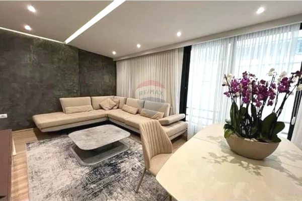 Shtepi ne shitje 2+1 ne Tirane - 420,000 Euro