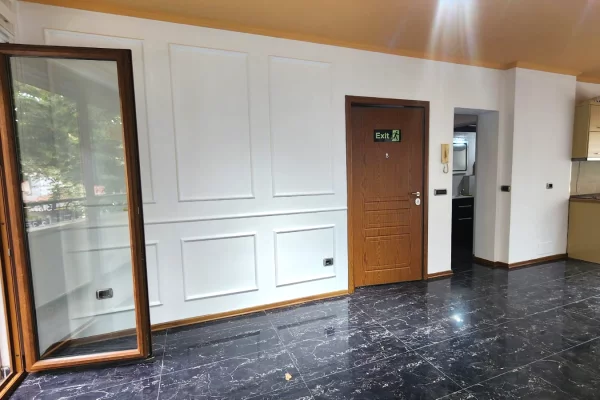 Ambient biznesi per qira – Rruga e Durresit