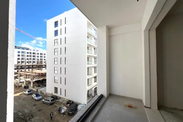 Shtepi ne shitje Apartament ne Durres, 2+1, Mobilimi Bosh, pa mobiluar, Pagesa 122,000  Euro.