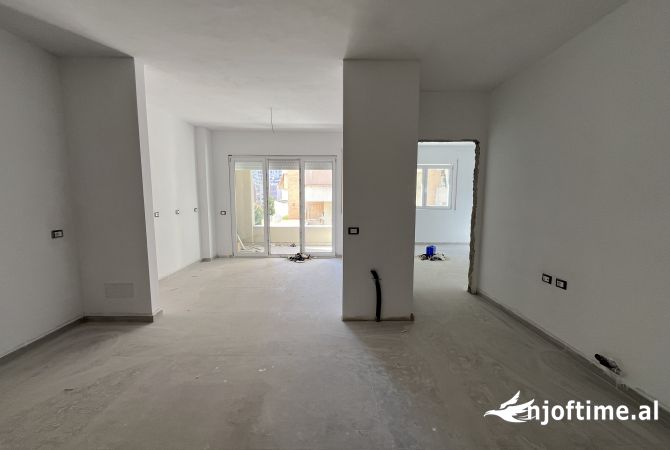 Shtepi ne shitje 1+1 ne Tirane - 185,000 Euro