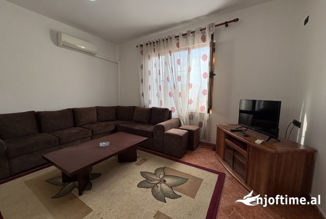 Shtepi me qera 1+1 ne Tirane - 450 Euro