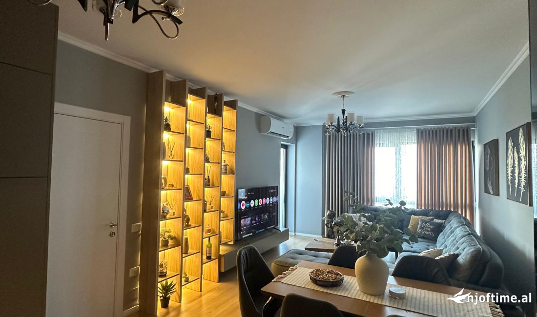 Shtepi ne shitje Apartament ne Tirane, 2+1, Mobilimi E mobiluar, Pagesa 245,000  Euro.