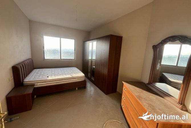 Shtepi ne shitje Apartament ne Tirane, 1+1, Mobilimi Bosh, pa mobiluar, Pagesa 68,000  Euro.