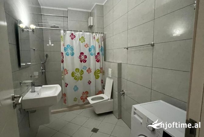 Shtepi ne shitje 1+1 ne Tirane - 140,000 Euro