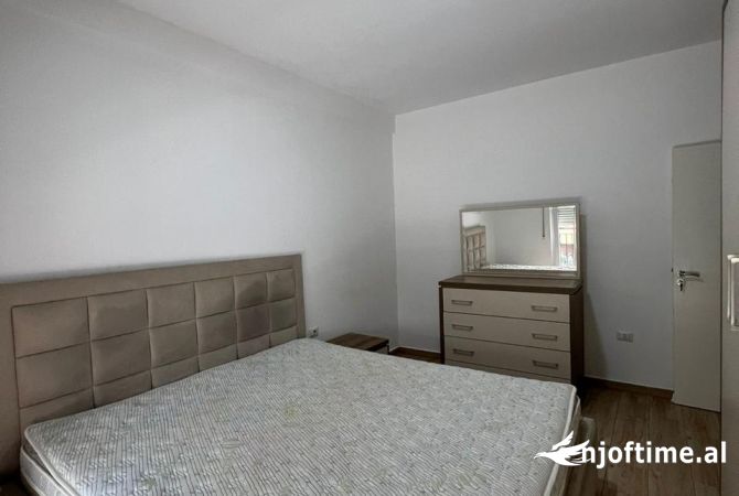 Shtepi ne shitje 1+1 ne Tirane - 140,000 Euro