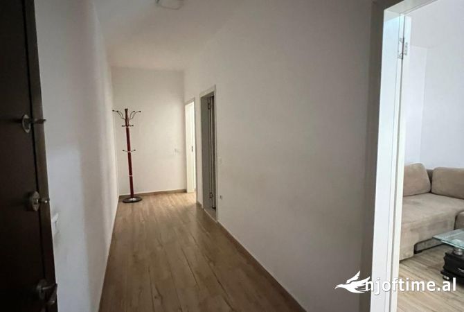 Shtepi ne shitje 1+1 ne Tirane - 140,000 Euro