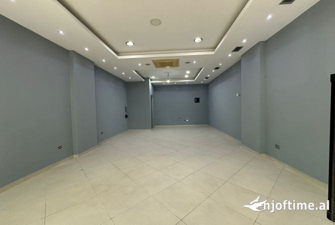 Ambient biznesi ne shitje 1+1 ne Tirane - 132,000 Euro