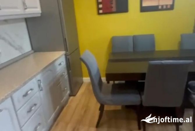 Shtepi me qera 3+1 ne Tirane - 1,000 Euro