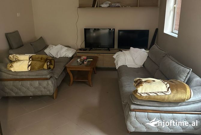 Shtepi me qera 2+1 ne Tirane - 700 Euro