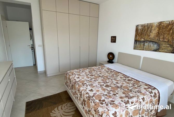 Shtepi me qera 2+1 ne Tirane - 700 Euro