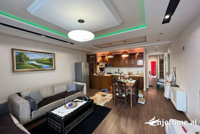 Shtepi me qera 2+1 ne Tirane - 450 Euro
