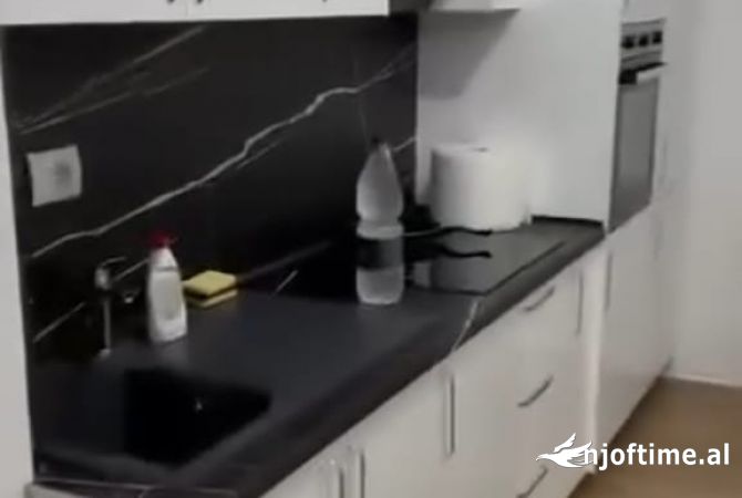 Shtepi me qera 2+1 ne Tirane - 45,000 Leke