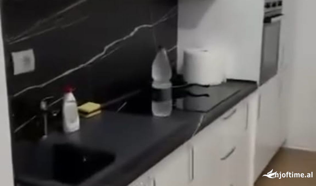 Shtepi me qera Apartament ne Tirane, 2+1, Mobilimi E mobiluar, Pagesa 45,000  Leke.