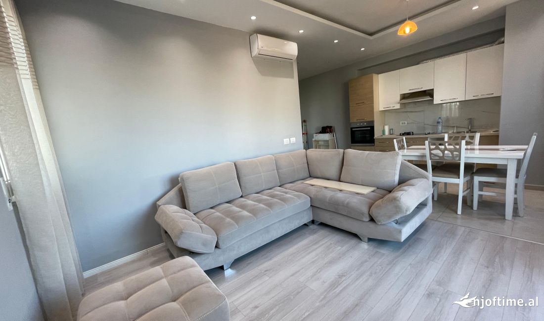 Shtepi me qera Apartament ne Tirane, 1+1, Mobilimi E mobiluar, Pagesa 500  Euro.