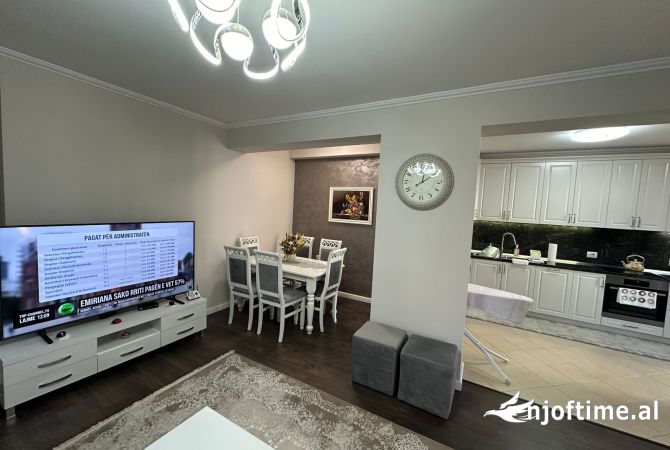 Shtepi ne shitje 2+1 ne Tirane - 280,000 Euro
