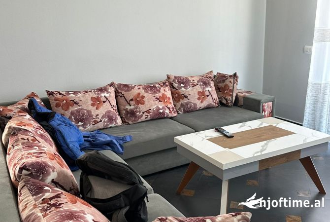 Shtepi me qera 2+1 ne Tirane - 45,000 Leke