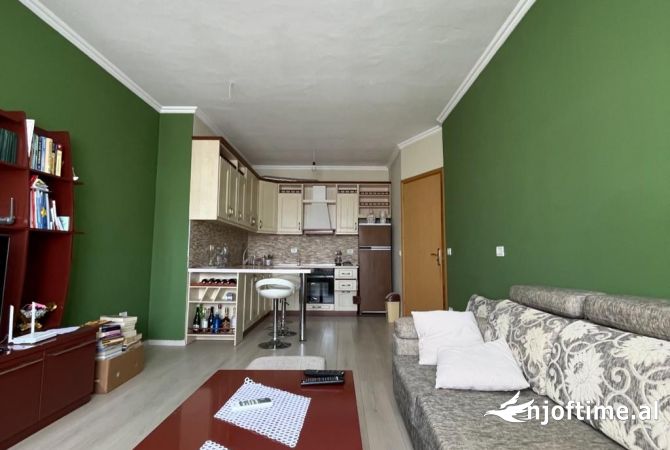 Shtepi me qera 1+1 ne Tirane - 400 Euro