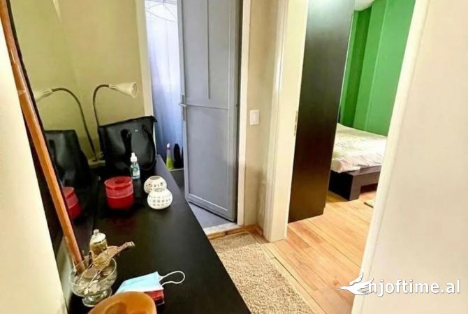 Shtepi me qera Apartament ne Tirane, 1+1, Mobilimi E mobiluar, Pagesa 370  Euro.