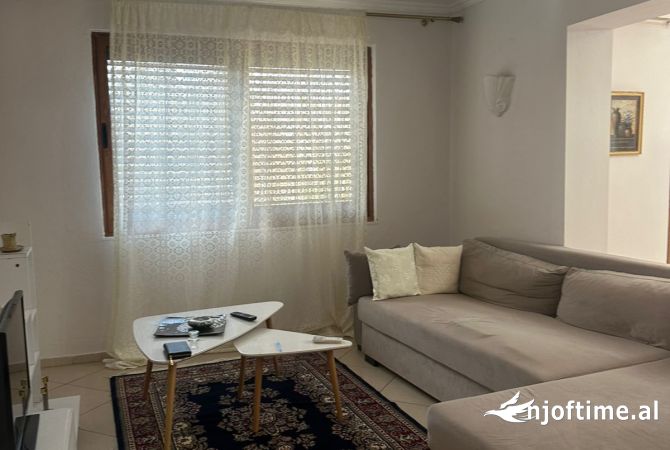 Shtepi me qera 1+1 ne Tirane - 600 Euro