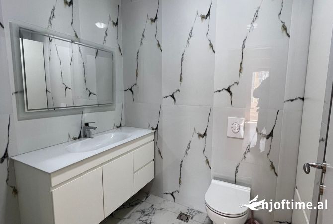 Shtepi me qera 2+1 ne Tirane - 600 Euro