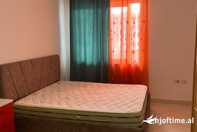 Shtepi me qera 1+1 ne Tirane - 37,000 Leke